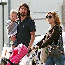 Dave Grohl, heureux papa (Bis)