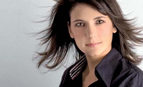 Estelle Denis : 100% Marionnette.