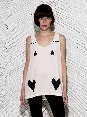 Rabbit on the run ! Rabbit on the run !