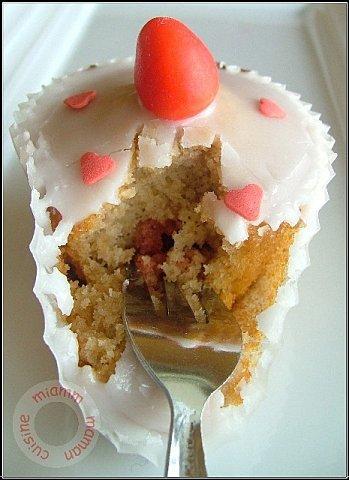 Cupcakes glacés à la fraise régresssive