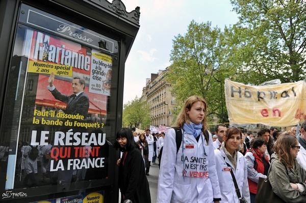 Manfestation des Blouses blanches et des Enseignants-chercheurs