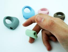 Emma, une bague pour écrire sans peine ni cals