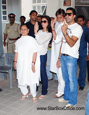 Bollwood Votes! : Jaya Bachchan, Aishwarya Bachchan, Abhishek Bachchan and Amitabh Bachchan