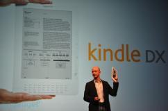 Presse, manuels scolaires : Le Kindle DX, un monde sans papier