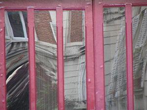 Mouvements de grisaille.