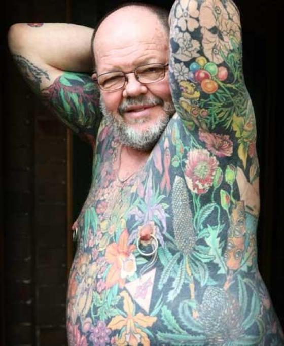 L’homme tatoué fait don de sa peau à une galerie d’art