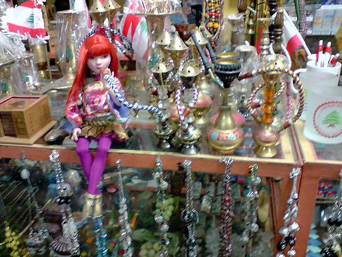 A la boutique de souvenirs libanais…