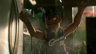 Nike/ Le Muppets Show de Lebron et Kobe.