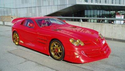 999 Red Gold Dream : Une SLR très bling bling.