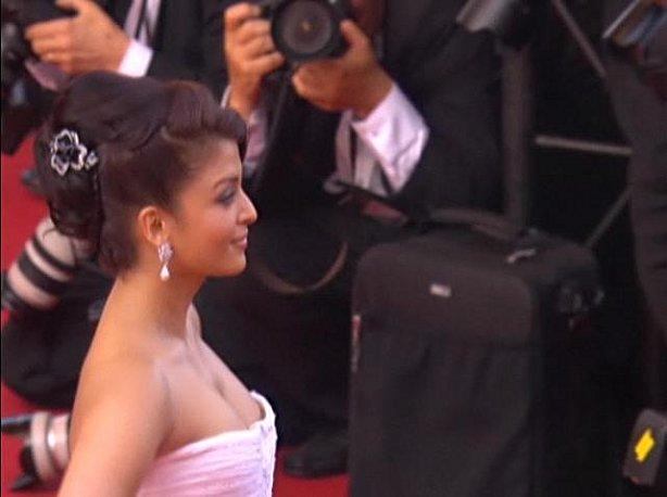 [VIDEO] Aishwarya Rai Bachchan à l'ouverture de Cannes 2009