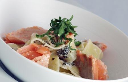 SAUMON A L'OSEILLE CUISSON A BASSE TEMPERATURE ET SA PASTA