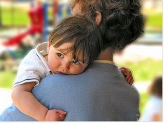 ENFANT-ROI ET DEUX CULTURES : COMMENT ELEVEZ-VOUS VOTRE ENFANT EN GRECE ?