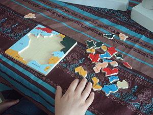 mathématiques montessori et géographie en puzzle