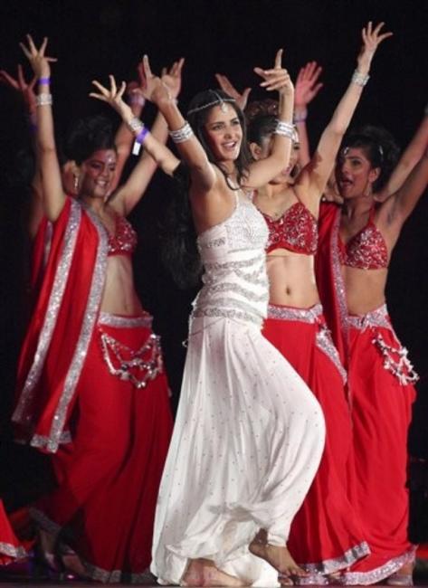 Katrina Performs at the IPL Closing Ceremony 80330