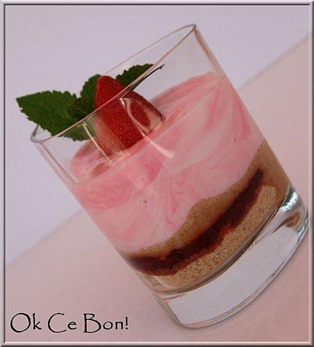 Verrine de fromage blanc au coquelicot