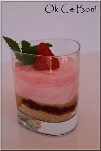 Verrine de fromage blanc au coquelicot