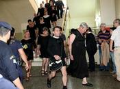 touristes d&#233;guis&#233;s nonnes