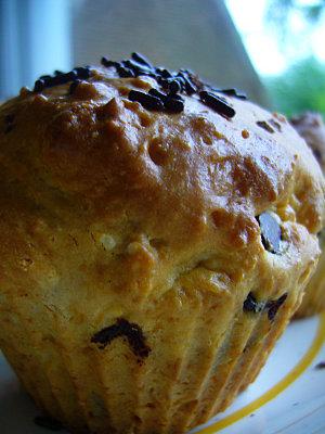 Briochettes express à la poudre d'amandes et aux pépites de chocolat