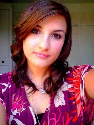 Vos maquillages d'été : le look de Sabine