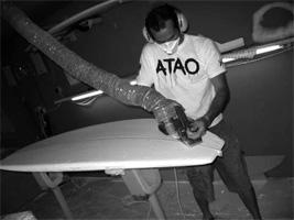 Présentation de l'atelier ATAO SURFBOARDS (PLOUHARNEL - 56)