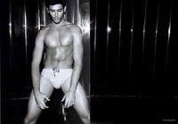 L'Officiel Hommes n°16 avec Jésus Luz - Ray Of Light 47