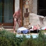 Les photos censurées de Silvio Berlusconi dans sa villa