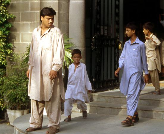 pakistan-famille-de-garcons.1244625348.jpg