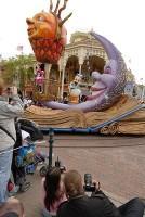 making-of-alex-majoli-voit-disneyland-paris-a-hauteur-enfant-20