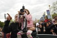 making-of-alex-majoli-voit-disneyland-paris-a-hauteur-enfant-1