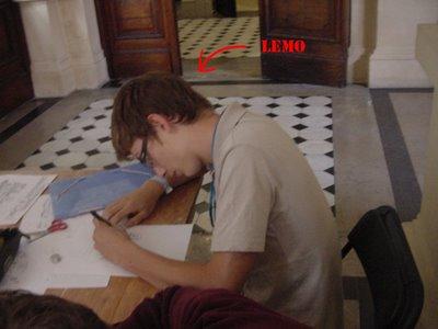 De retour du 4ème festival de la BD de Lyon où je dédicaç...