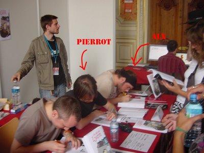 De retour du 4ème festival de la BD de Lyon où je dédicaç...