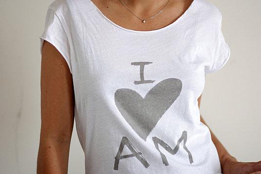 Mimnor, naine qui aime les shorts ...