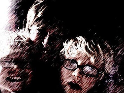 Je m'amuse avec mon nouveau jouet...