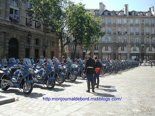 Groupement Motocycliste Gendarmerie 2