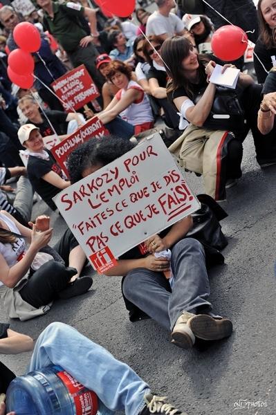 Manifestation contre le plan de départ envisagé à RFI