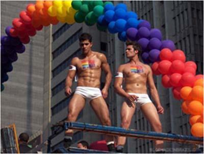 Au Brésil la Gay Pride géante de Sao Paulo