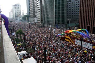 Au Brésil la Gay Pride géante de Sao Paulo