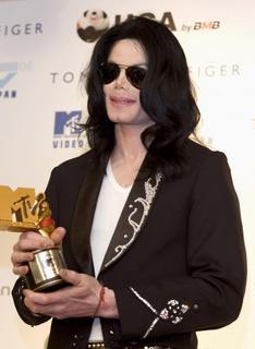 Michael Jackson l’artiste et ses récompenses/Hommage