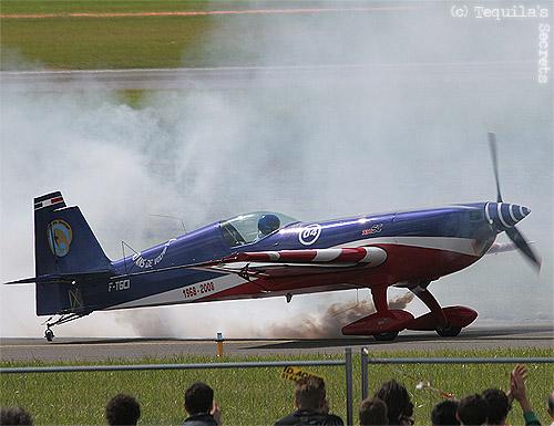 extra 330 Renaud Ecalle Aéro 2009 Le Bourget