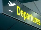 Dans aéroport, homme passe avec couteau mais bouteille d'eau