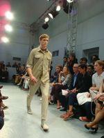 Cerruti printemps été 2010 pour l'homme DSC01883