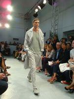 Cerruti printemps été 2010 pour l'homme DSC01885