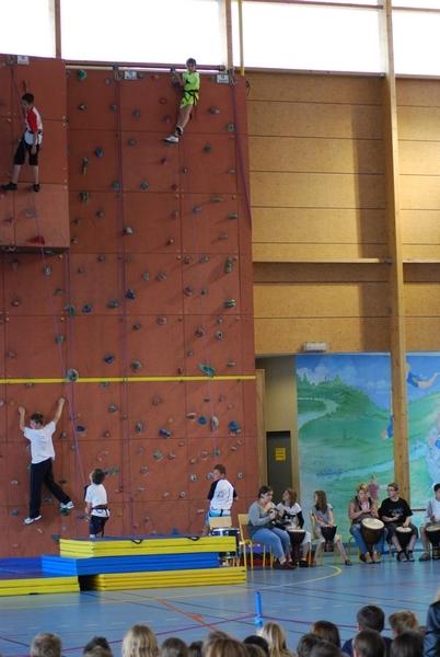 Un collège qui fait la fête avant les vacances