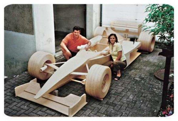 Une F1 en allumettes.