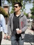 Taylor Lautner : pause café à Beverly Hills