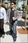 Taylor Lautner : pause café à Beverly Hills