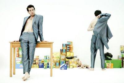 Internationales Autorenfestival (2) - OVER THERE osculte la réunification avec des gros sabots et du ketchup