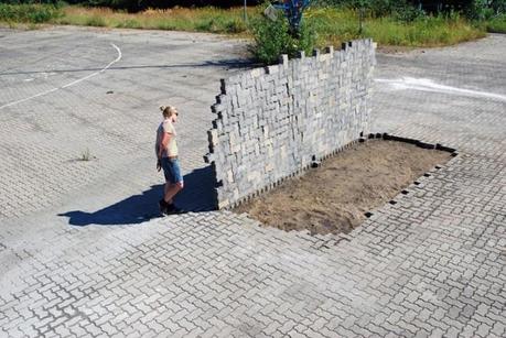 intervention urbaine 03 720x481 Les interventions urbaines de Brad Downey street art bonus art 