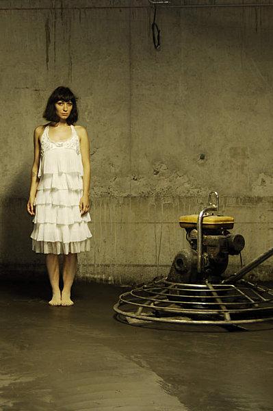 L'USINE. Yiannis Lhermet