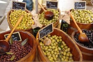Diversité des olives vertes